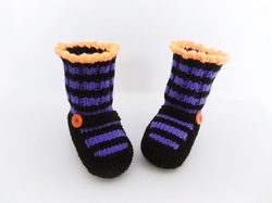 Ladybird Mary Janes, Baby sock booties by StarBaby Knitwear, www.starbabyknitwear.com