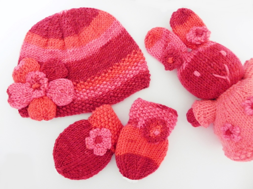 Baby Mittens by StarBaby Knitwear, www.starbabyknitwear.com